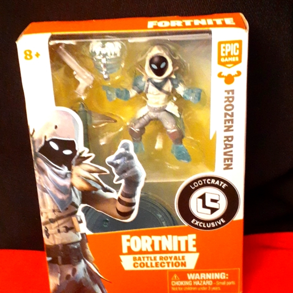 NWT Fortnite FROZEN RAVEN Battle Royale Collection